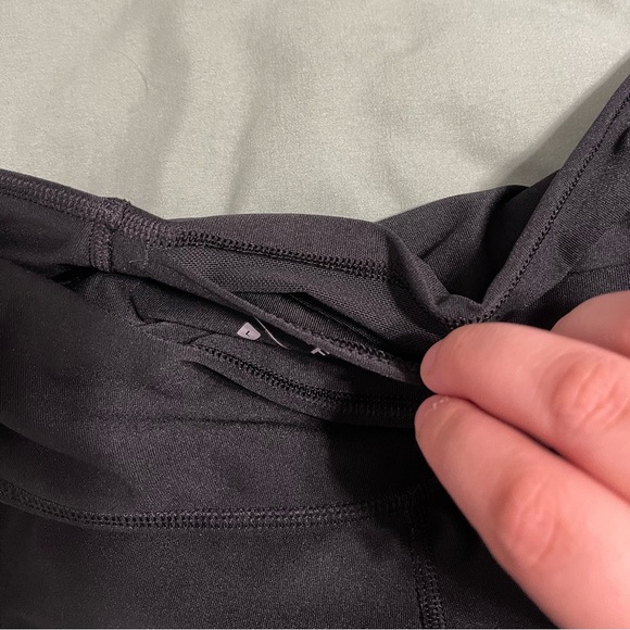 Black Nike leggings - Picture 4 of 7